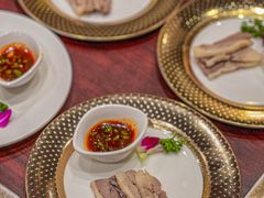 -金马门国际美食百汇(珞喻路店)
