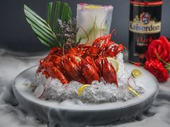 诱惑冰镇小龙虾-蜜桃花开·中西融合菜E&W(南长街店)