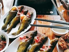 -苗伯妈酸汤火锅