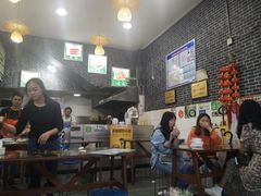 -黄妈伤心凉粉总店(名店街店)