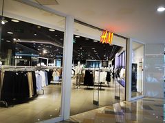 -H&M(鹏欣水游城店)