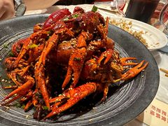 -肥肥虾庄·金牌油焖大虾(首义路店)
