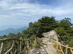-罗田薄刀峰风景区