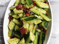 刀拍黄瓜-小民大排档(光谷店)