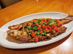 干烧武昌鱼-莲餐厅·湖北菜·藕汤是头牌(愚园路店)