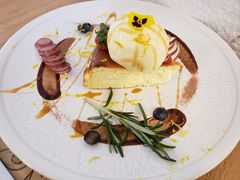 -Mark&Mars Restaurant
