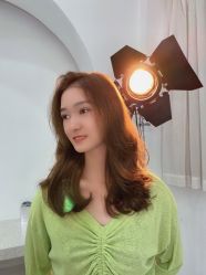 -鏡沙龙发型设计