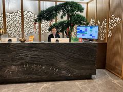 -新盈光·云会所(百丈东路店)