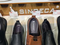 -云柏鞋业(十里堡店)