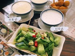 -周大娘牛乳(旧寨古村总店)