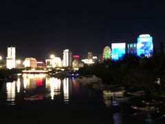 -万绿园