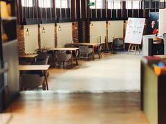 -光海书局(南京东路第一百货店)