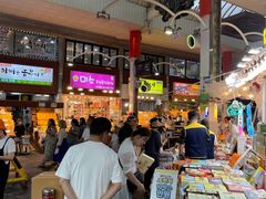 -西归浦每天偶来市场
