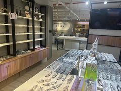 -瑞司视光眼镜·蔡司战略合作眼镜店(新街口店)