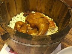 -胡桃里音乐餐厅(陶溪川店)(川湘赣菜·世界百大酒庄直供红酒·音乐表演)