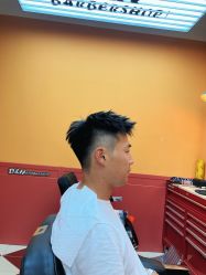 点击看大图 -Devilhands Barbershop男士理容店