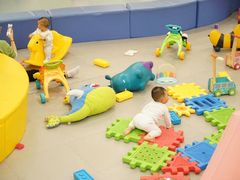 -戊辰亲子游泳俱乐部