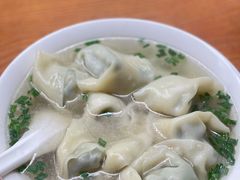 清汤荠菜肉大馄饨-吴家馄饨
