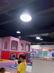 -蹦蹦乐园(南桥百联店)