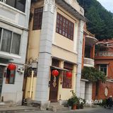 东山口的地下市政通道也是一道风景线呢