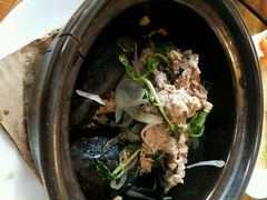 android_upload_pic-Hue Ngon Restaurant