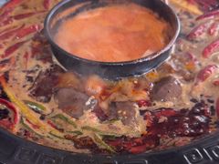 -黄潇洒老火锅(九眼桥宏济巷店)