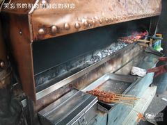 -维吾尔餐厅(宜山路店)