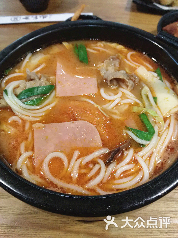 招牌肥牛过桥米线