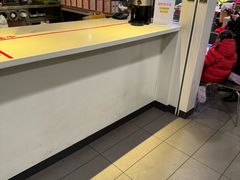-麦当劳(汉口火车站候车室店)
