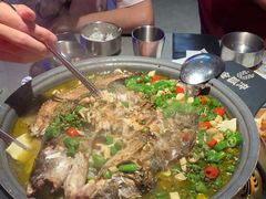 -令狐冲·炭烤活鱼(宝龙店)