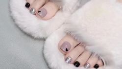 -悦指间美甲美睫