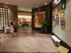等位区-吟松日式料理(莘庄店)