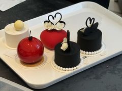 -罗红摄影艺术馆