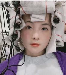 -洛施奇烫发染发沙龙
