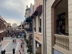 -王府井奥莱临潼小镇(临潼店)