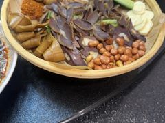 -有红鸡毛店·川菜(建设路店)