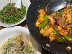 -聚鑫朋酸菜肥肠(文艺路口店)
