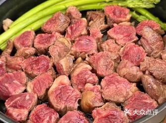 今天适合聚餐吧！尝尝这肉口感如何