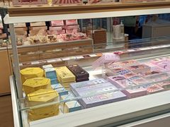 面包甜点陈列柜-好利来(桂林路店)