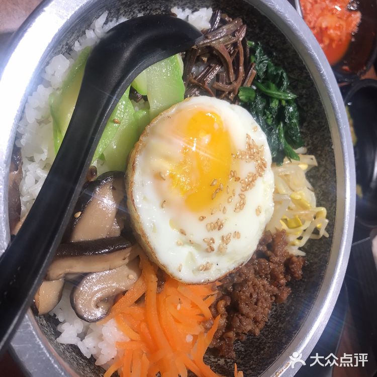 今天感恩节又来吃了，还是常坐的109桌