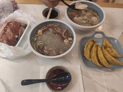 -老新隆牛肉锅贴(新街口店)