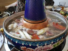 -毛辣果·贵州红酸汤牛肉火锅(西单店)