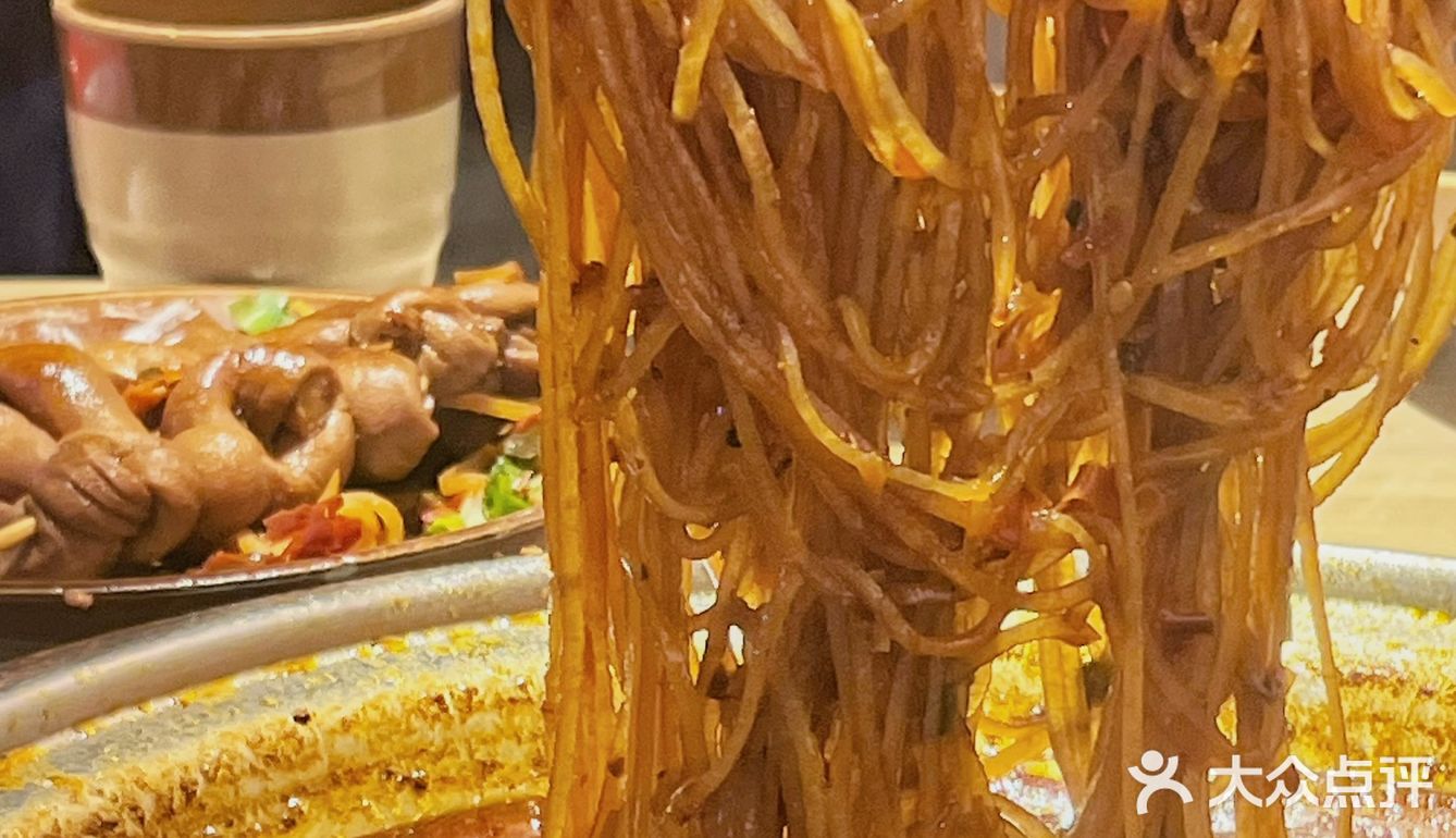 蜀教主 单程2小时都拦不住我下班去吃这口