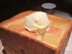 面包诱惑-绿茶餐厅(同成街华联店)