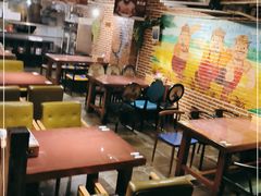 大堂-三个大叔烤羊肉串·炭炉砂锅菜(西三旗店)