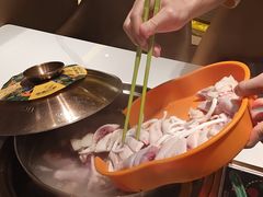 -润园四季椰子鸡火锅(卓越INTOWN店)