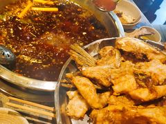 -肖肖酸萝卜鱼火锅(总店)
