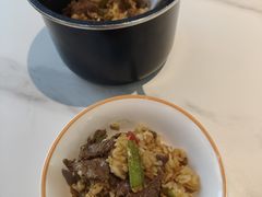 -霸蛮湖南菜·牛肉粉(荣京西街店)