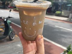 -YECLIP COFFEE黄色回形针咖啡