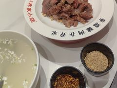 -乔家小院•非遗驴肉•本地小海鲜(滨河路店)